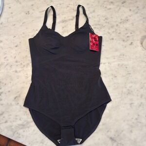 HONEYLOVE LiftWear Cami Bodysuit Black Smooth Lifted One Piece Adjustable Straps